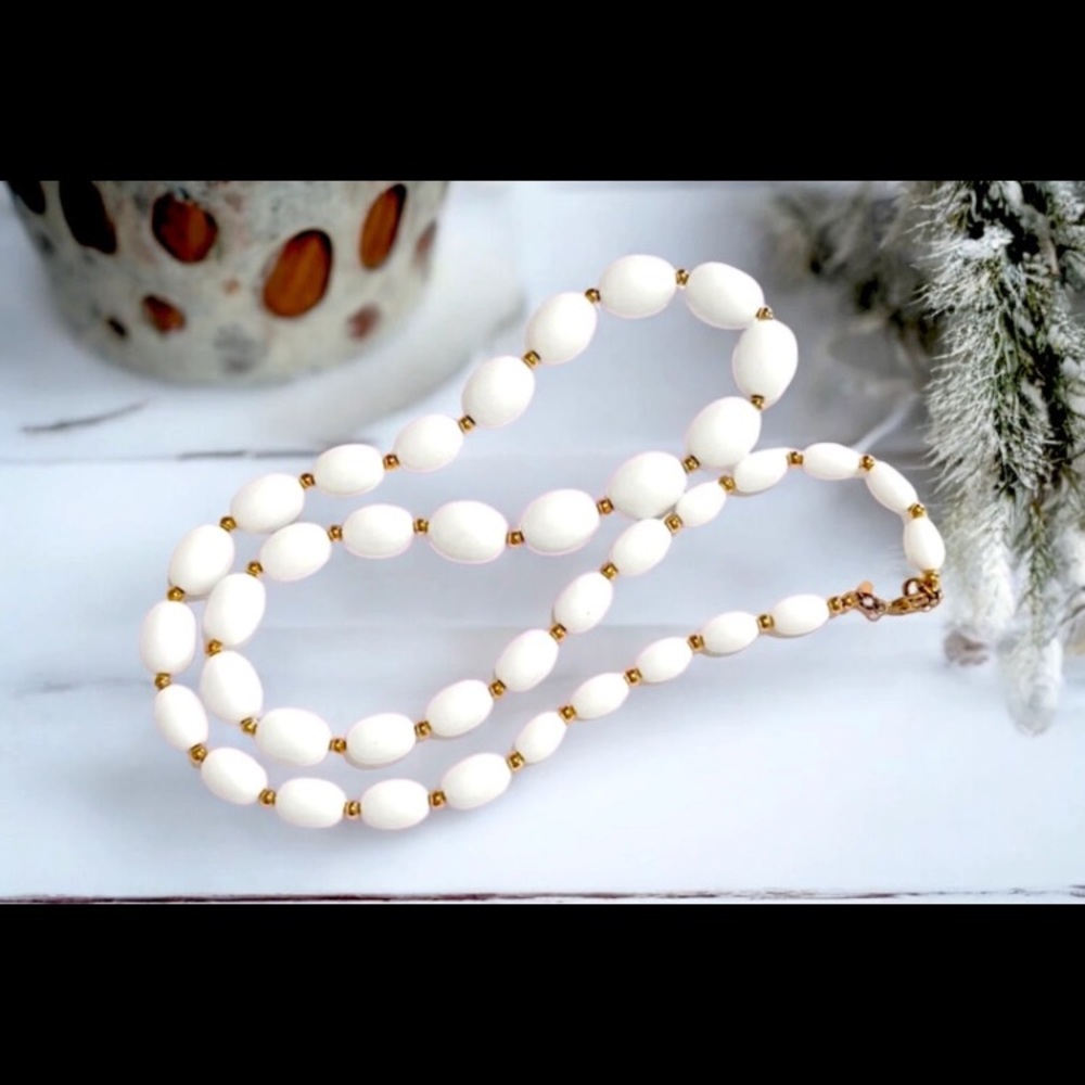 Monet white & Gold Beaded Necklace